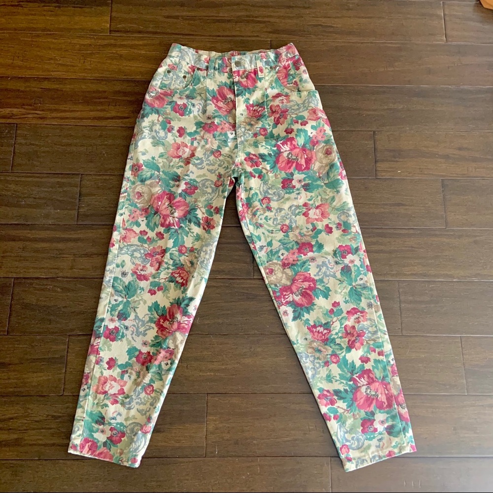 Vintage floral high waisted mom pants